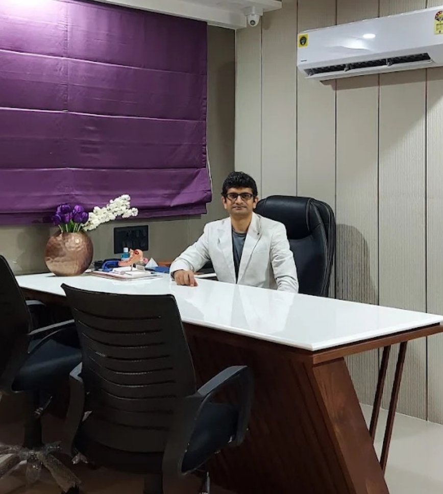 Dr. Dushyant Naik